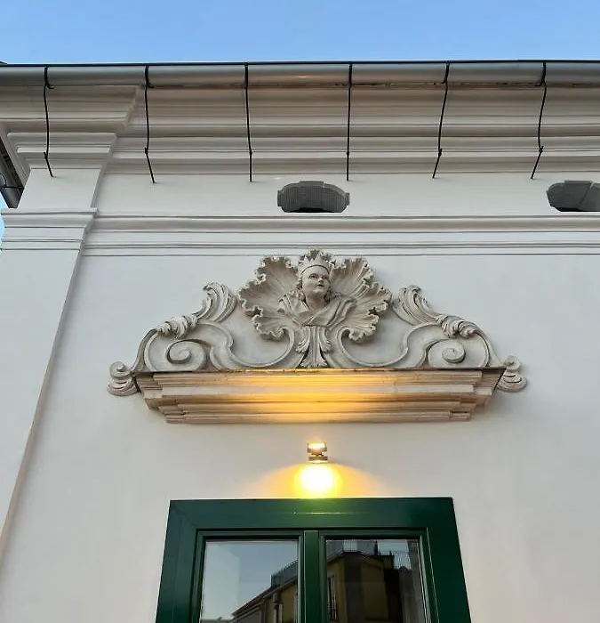 Palazzo Della Guardia-1