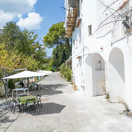 Casa Nina- Camere Con Vista Mare E Terrazza A Raito, Costiera Amalfitana-3